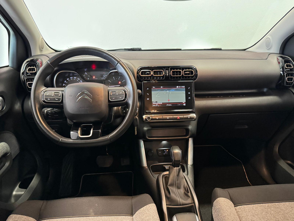 48647312-17.jpg