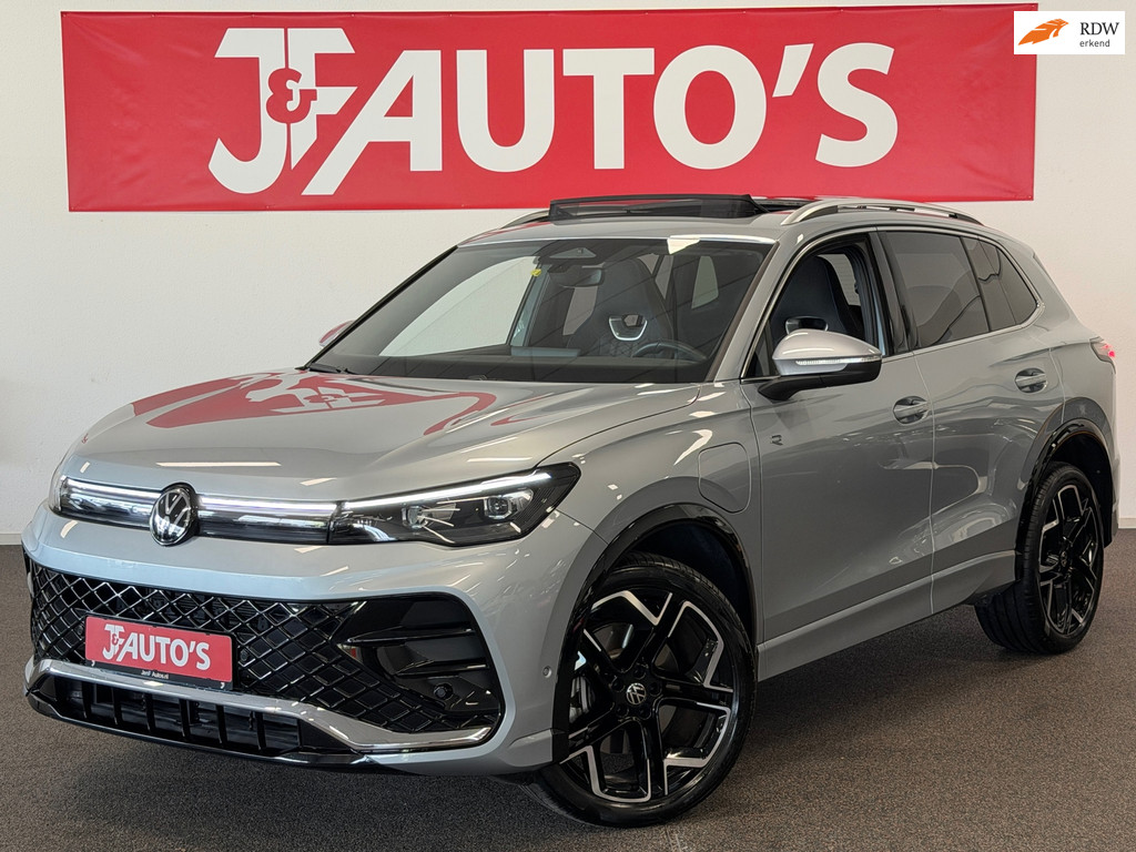 Volkswagen Tiguan 1.5 eHybrid R-Line Edition|PANORAMA|CAR-PLAY|ECC AIRCO 56711353-0.jpg | J&F Auto's